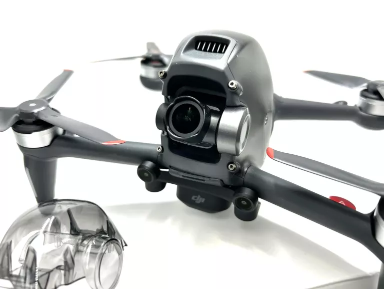 DRON DJI FPV FLY MORE COMBO - ZESTAW
