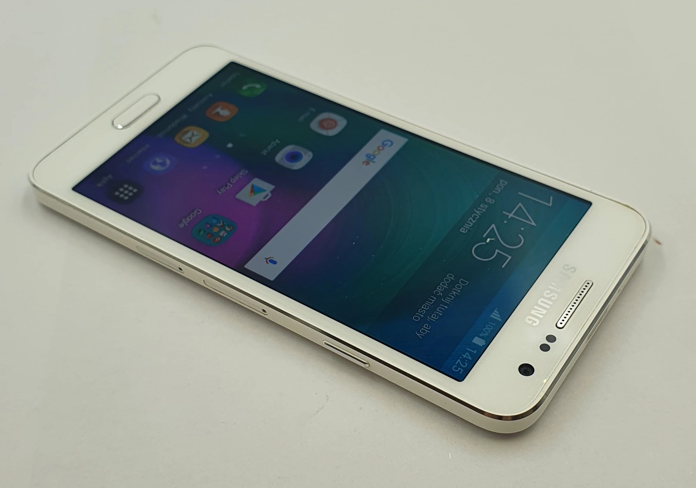samsung-galaxy-a3-typ-smartfon