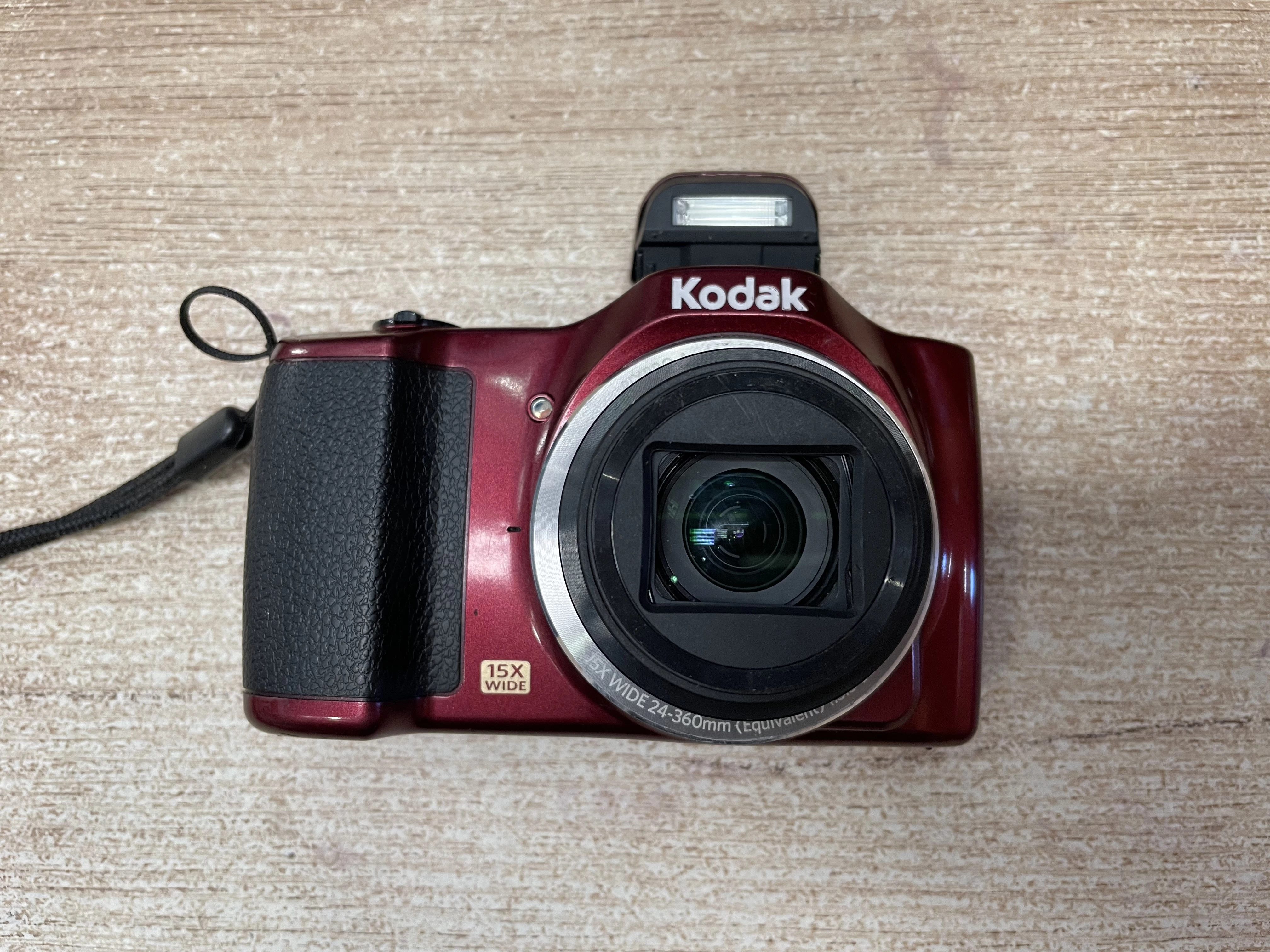 aparat-kodak-pixpro-fz152-karta-sd-4gb-rozdzielczosc-16