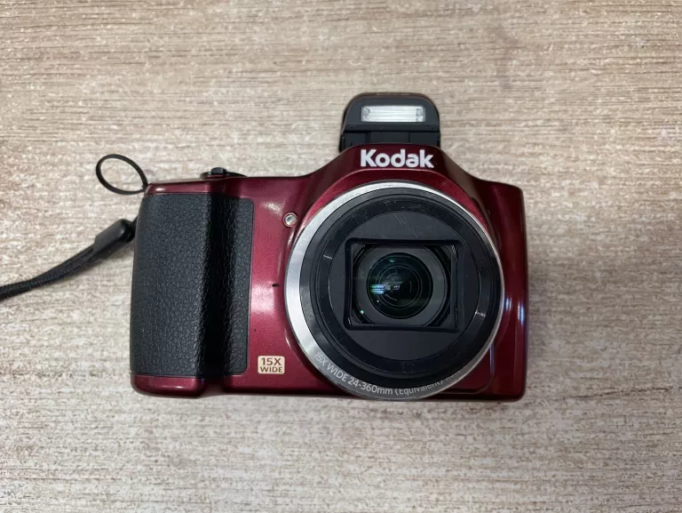 aparat-kodak-pixpro-fz152-karta-sd-4gb-rozdzielczosc-16