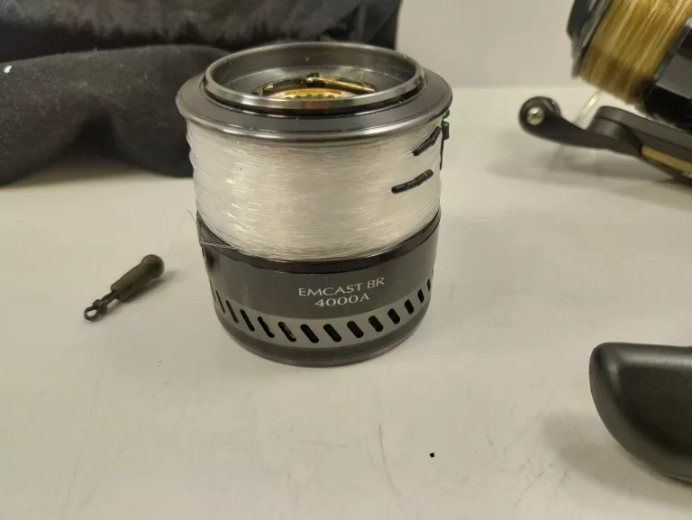 KOŁOWROTEK DAIWA EMCAST BR 4000A +SZPULA ZAPASOWA