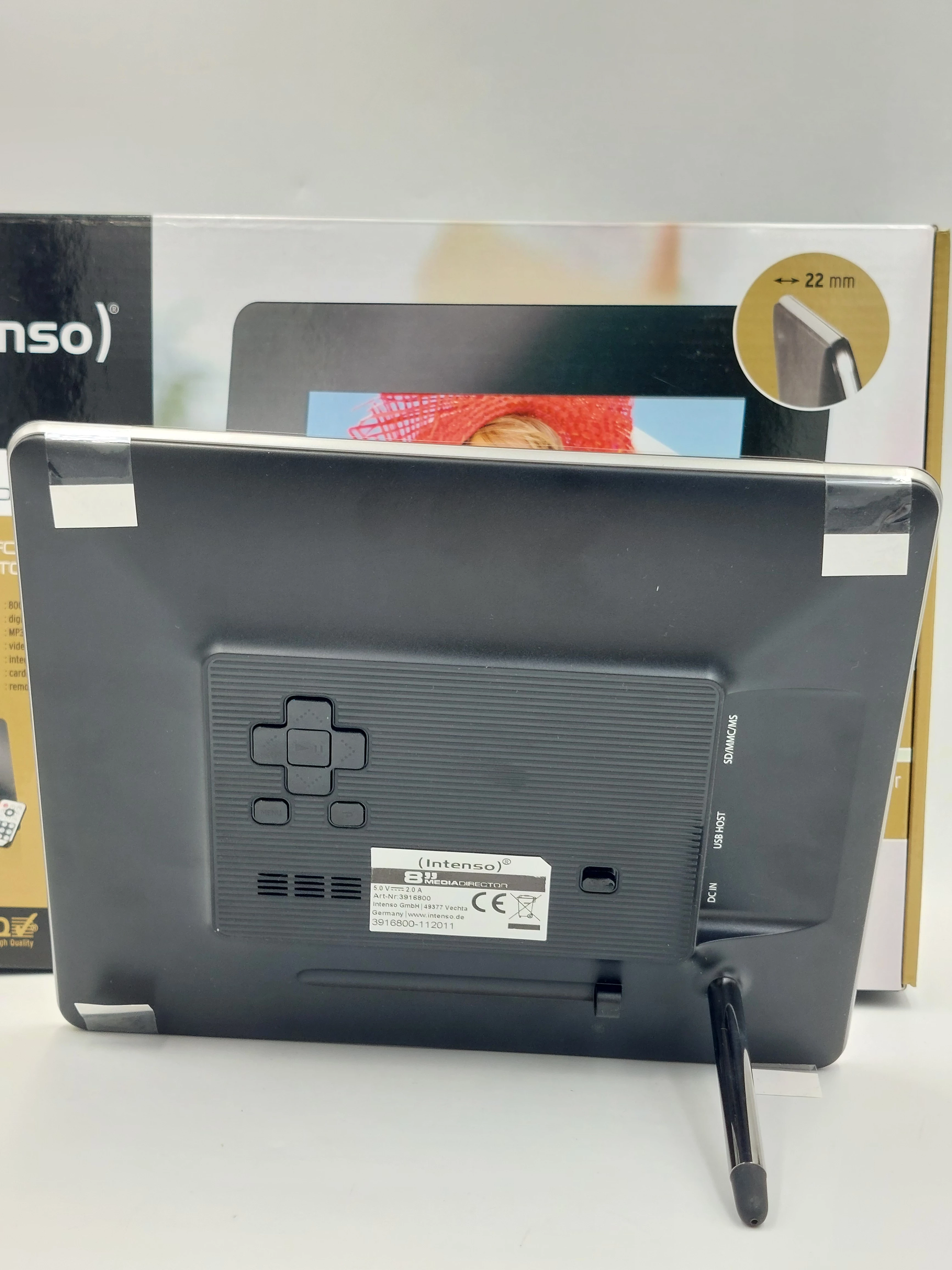 cyfrowa-ramka-intenso-mediadirector-8-model-mediadirector