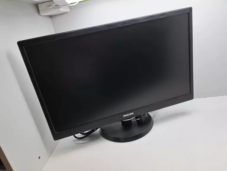 monitor-philips-223v5l-3-maja-9-lipno