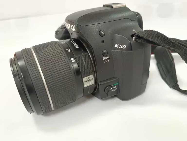 aparat-lustrzanka-pentax-k50-pokrowiec-w-zestawie-korpus-obiektyw