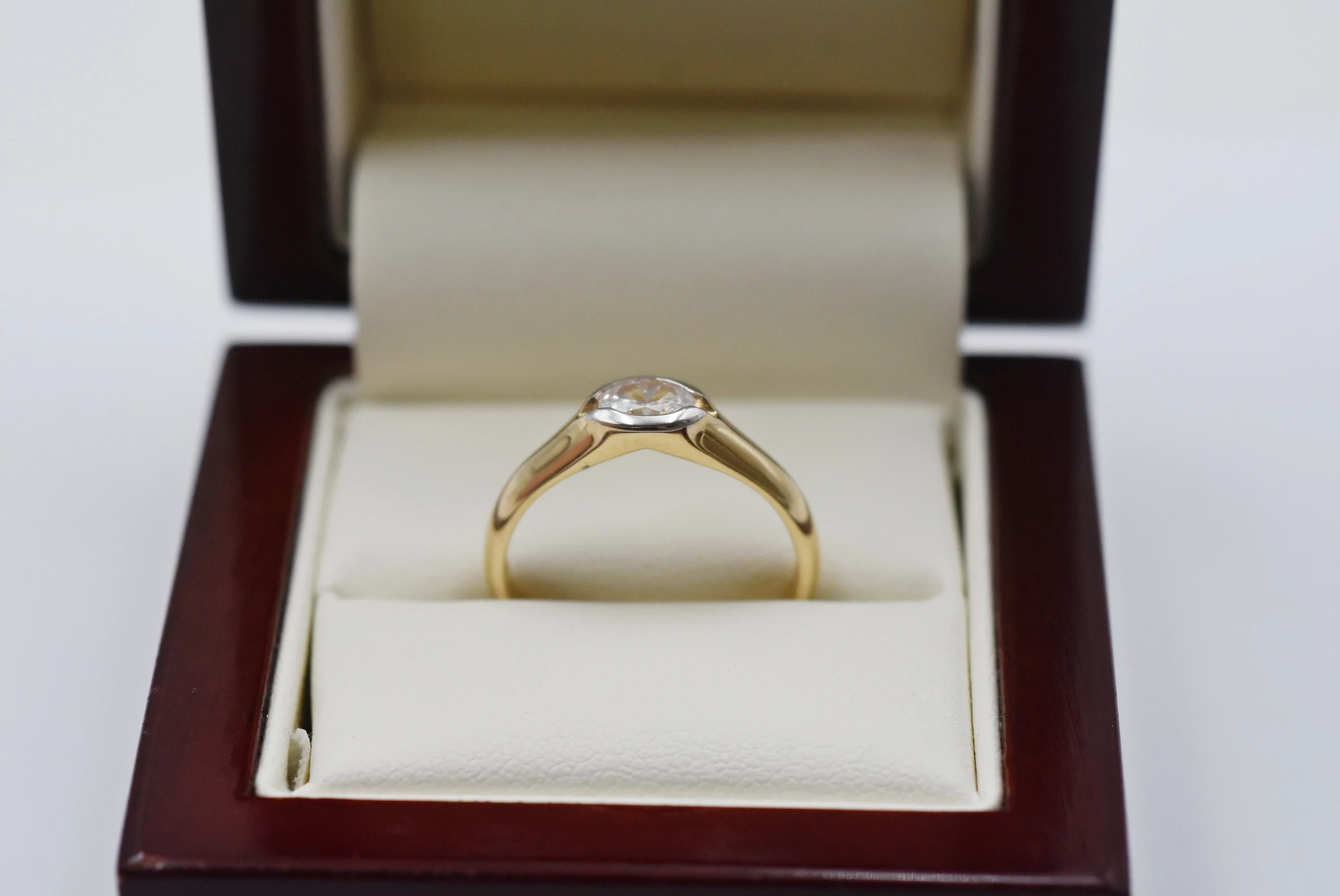 zloty-pierscionek-z-cyrkonia-pr585-14k-r19-321g-rozmiarsrednica-wew-mm-372-19