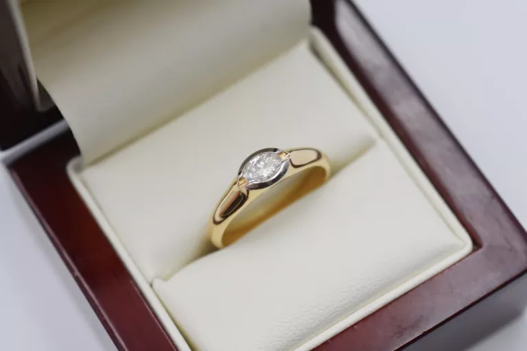 zloty-pierscionek-z-cyrkonia-pr585-14k-r19-321g-material-15835-2