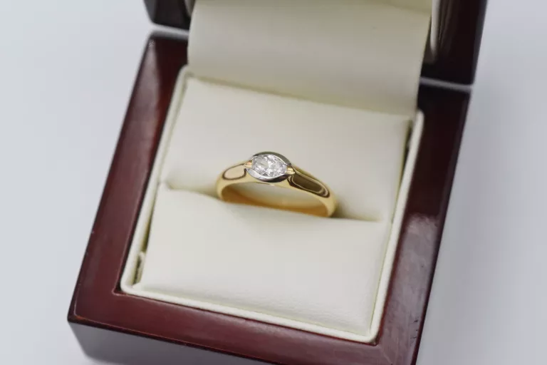 zloty-pierscionek-z-cyrkonia-pr585-14k-r19-321g-stan-11323-2