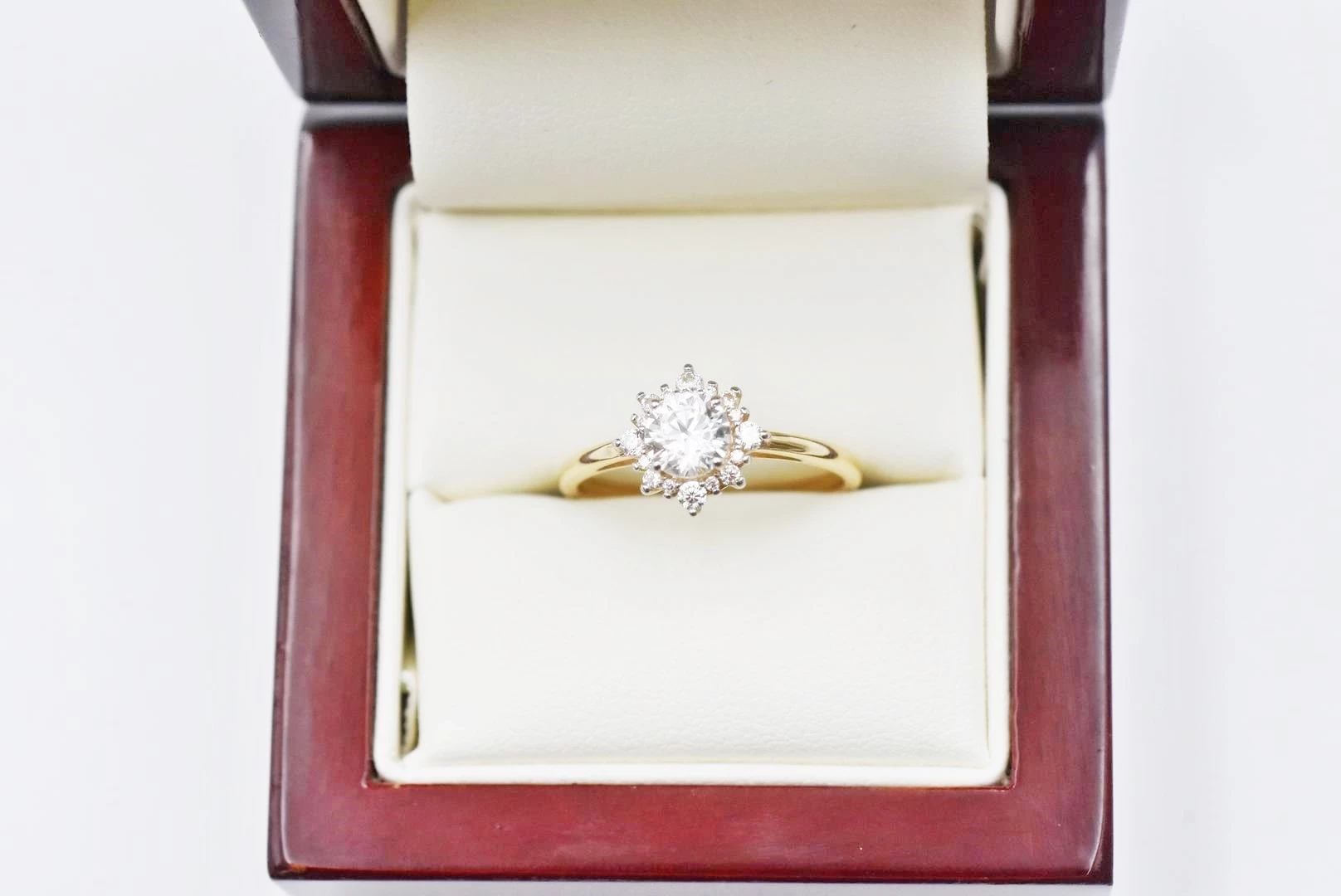 przesliczny-zloty-pierscionek-z-cyrkoniami-p585-14k-308g-r20-bukowska-118-poznan