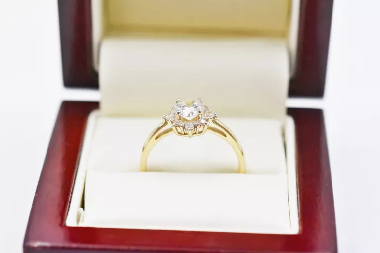 przesliczny-zloty-pierscionek-z-cyrkoniami-p585-14k-308g-r20-rozmiarsrednica-wew-mm-372-20