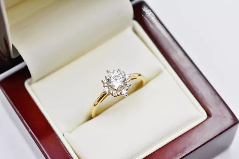 przesliczny-zloty-pierscionek-z-cyrkoniami-p585-14k-308g-r20-material-15835-2