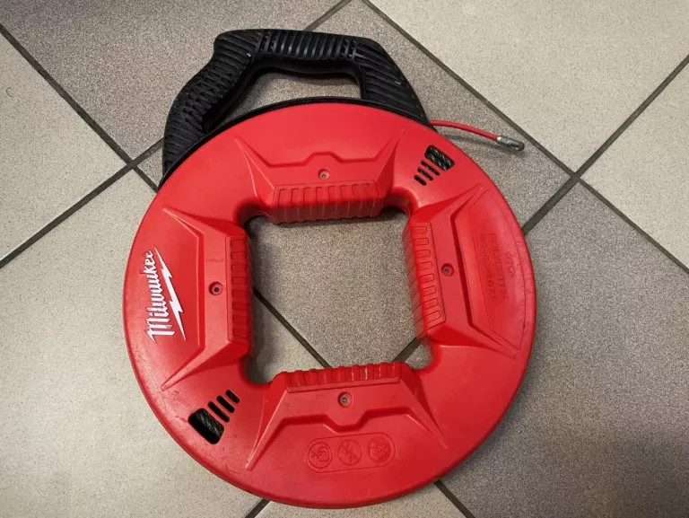 stalka-linka-do-kabli-przewodow-milwaukee-30m-ksztalt-przewodu-okragly