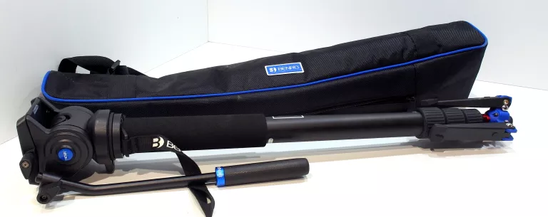 UŻYWANY MONOPOD BENRO A38TD Z GŁOWICĄ S2 I FUTERAŁ