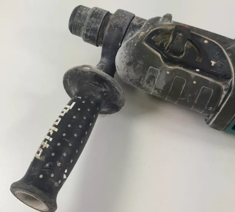 MŁOTOWIERTARKA MAKITA HR2450 SDS