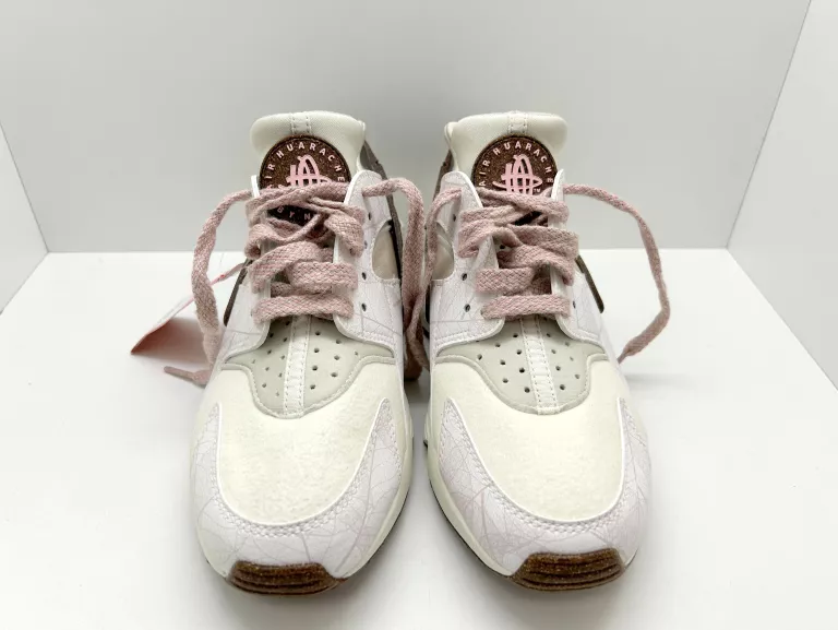 BUTY AIR HUARACHE DM9463 100 SUMMIT WHITE/PINK GLAZE 39