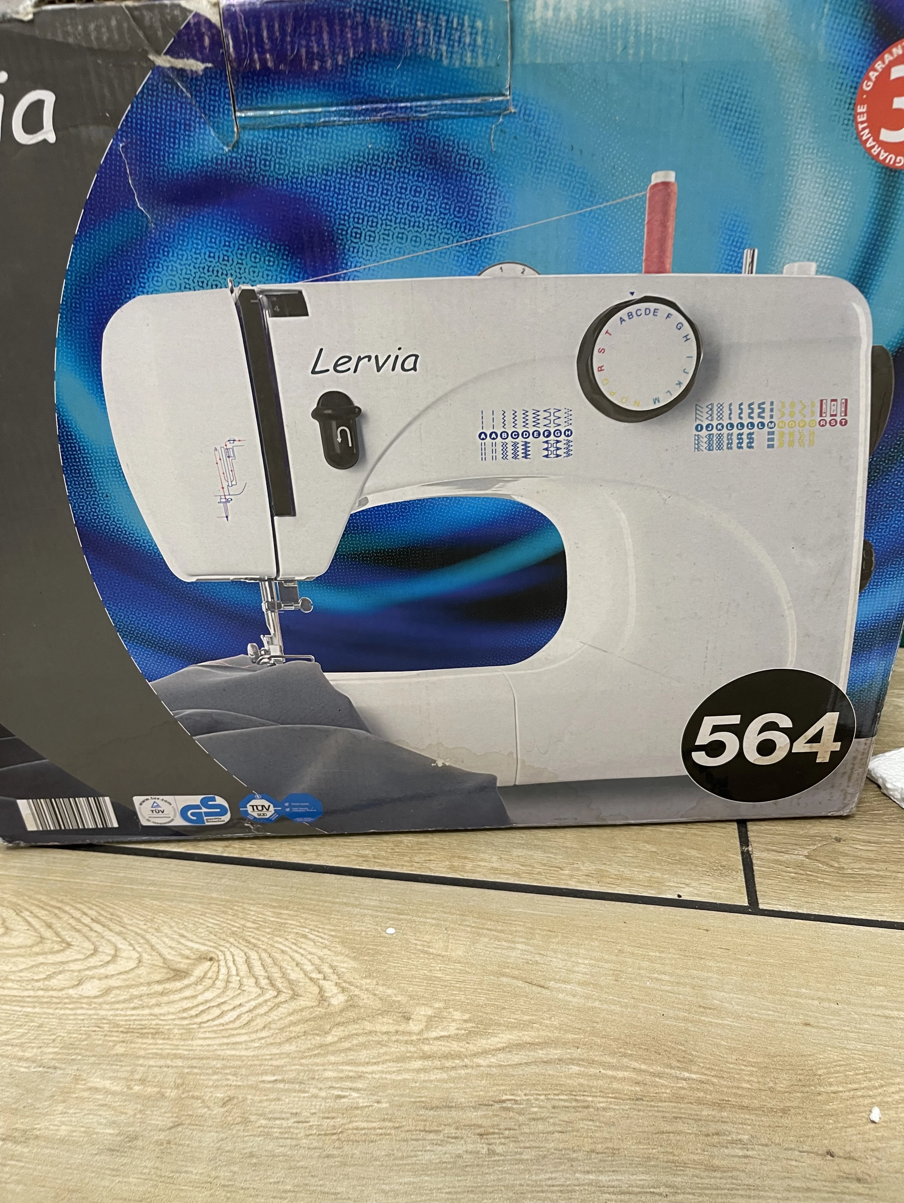 maszyna-do-szycia-lervia-kolor-dominujacy-129357-2