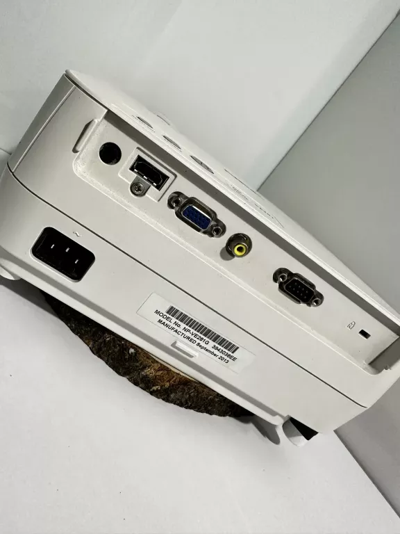 PROJEKTOR NEC VE281