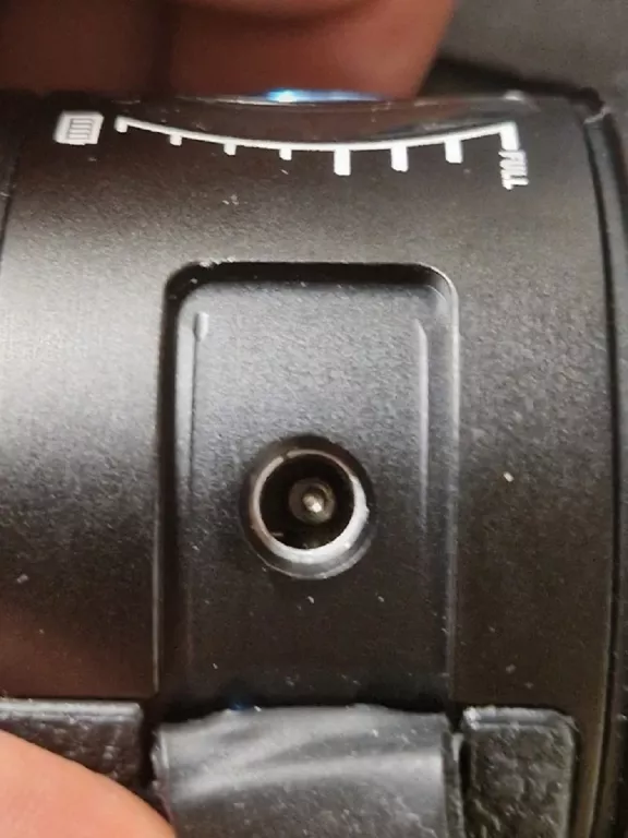 LATARKA AKUMULATOROWA EDC OLIGHT X9R MARAUDER
