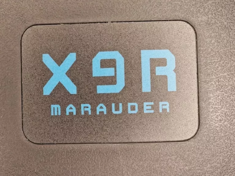 LATARKA AKUMULATOROWA EDC OLIGHT X9R MARAUDER