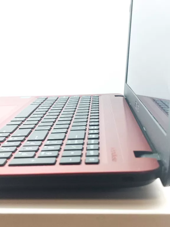 LAPTOP ASUS X540S CELERON 4/500HDD