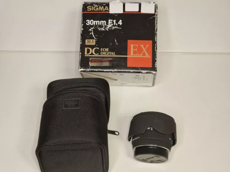 SIGMA 30MM 1.4 EX DC PENTAX