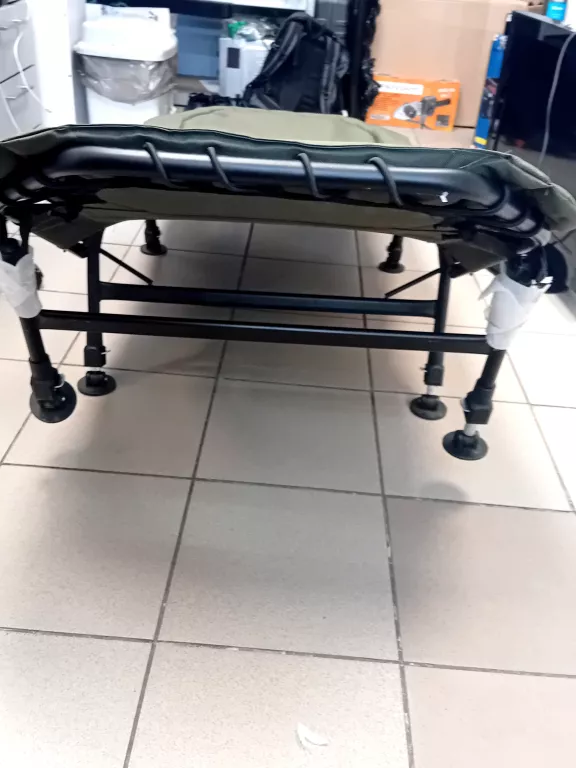 ŁÓŻKO WĘDKARSKIE DAM FLATBED 6-LEG STEEL ZIELONE