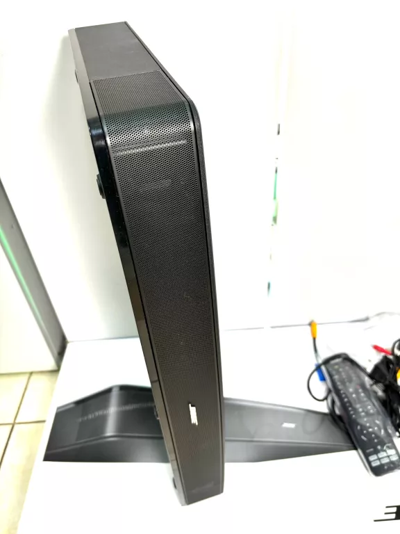 SOUNDBAR BOSE SOLO 15 TV SOUND SYSTEM BLK 203V / KOMPLET