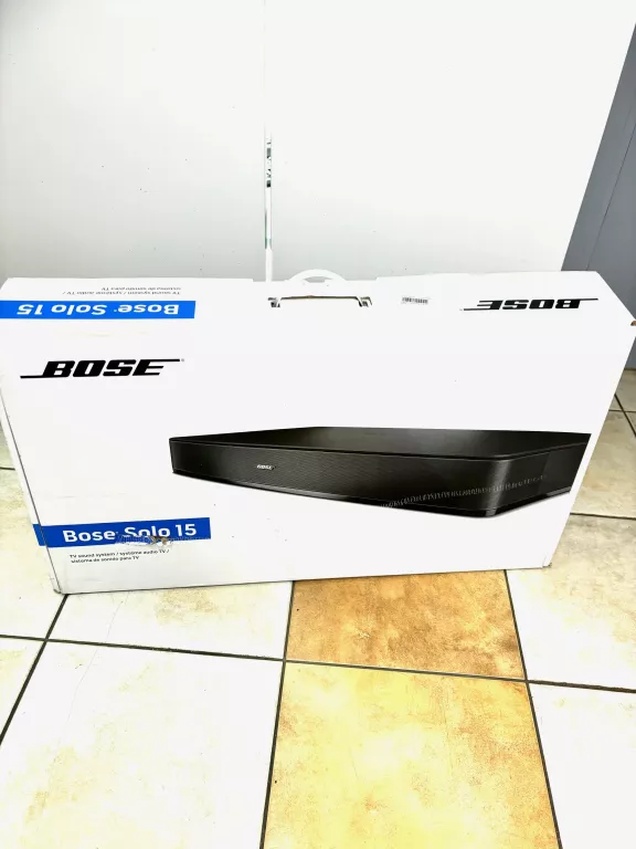 SOUNDBAR BOSE SOLO 15 TV SOUND SYSTEM BLK 203V / KOMPLET
