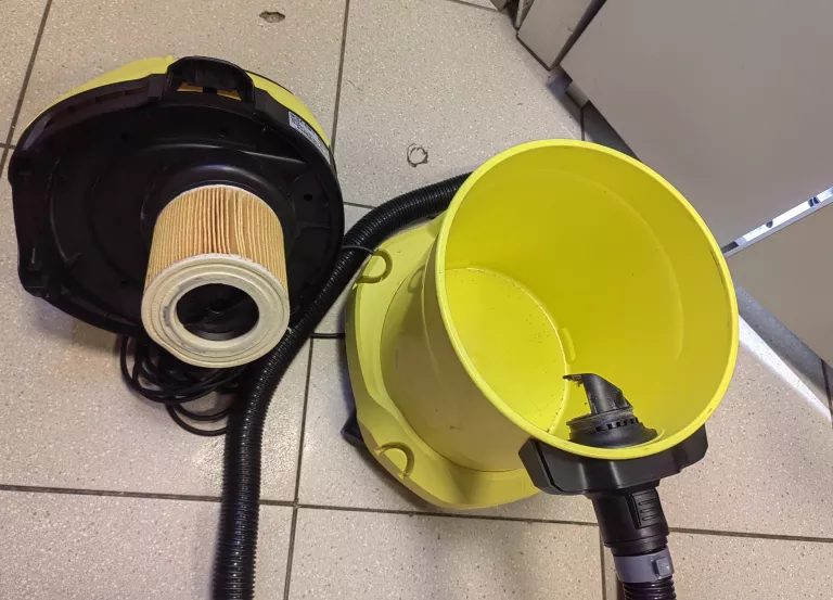 ODKURZACZ KARCHER WD3 BEZWORKOWY 1000W+RURA+KOŃCÓWKA