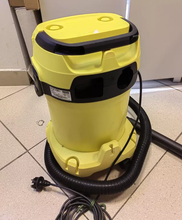 ODKURZACZ KARCHER WD3 BEZWORKOWY 1000W+RURA+KOŃCÓWKA
