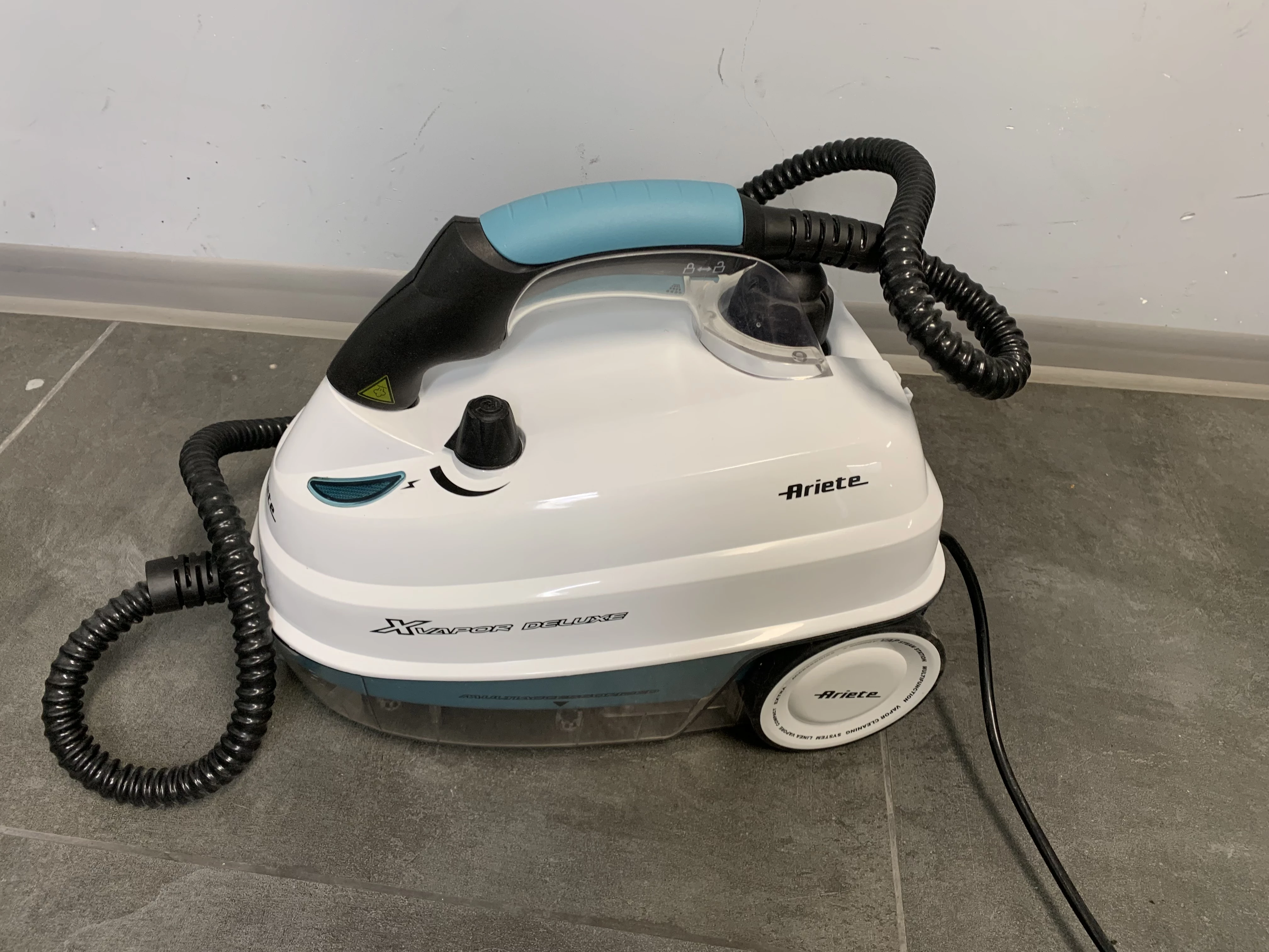 myjka-parowa-ariete-xvapor-deluxe-4146-komplet-marka-ariete