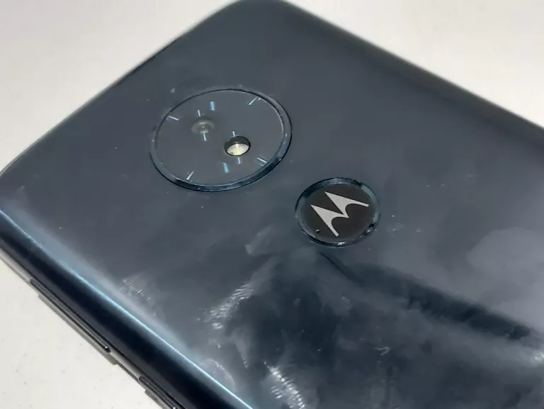 TELEFON MOTOROLA MOTO G6 PLAY 3 GB / 32 GB OPIS!!!