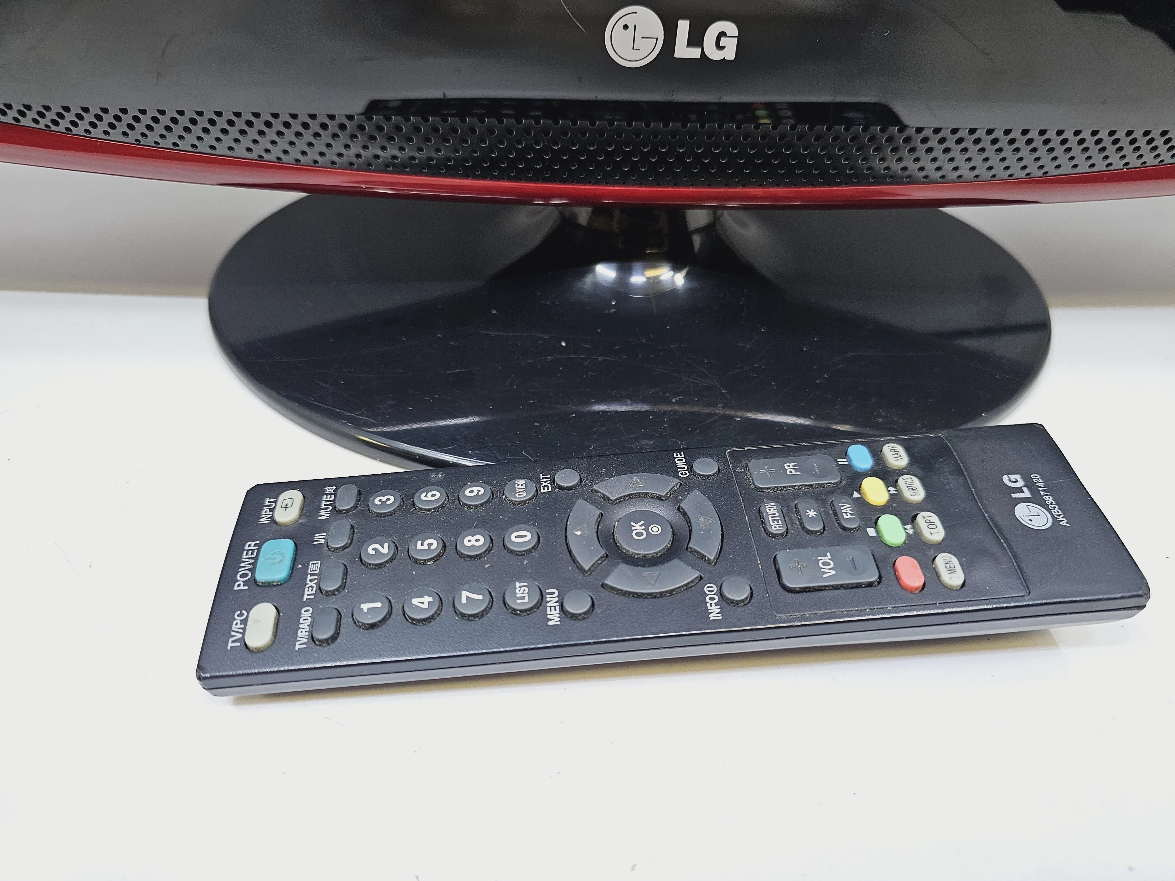 monitor-z-tunerem-tv-lg-m237wdp-pc-ean-gtin-6958693573544