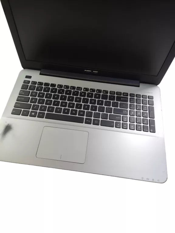 LAPTOP LAPTOP ASUS R556Q 8GB/500GB