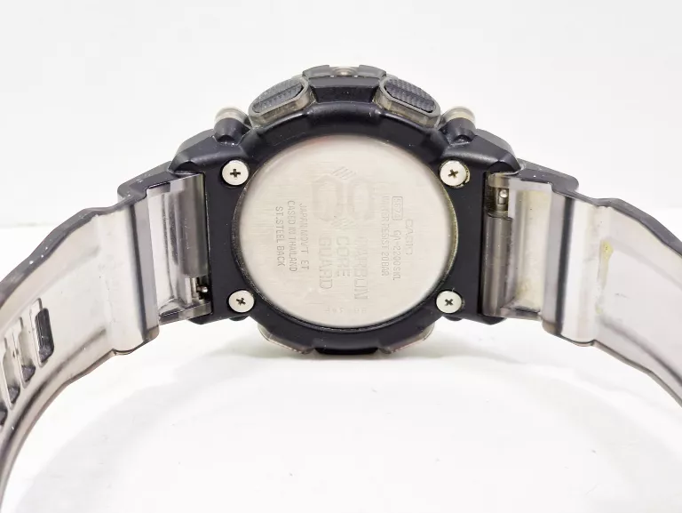 CASIO G-SHOCK GA-2200SKL-8AER 200M CZARNY