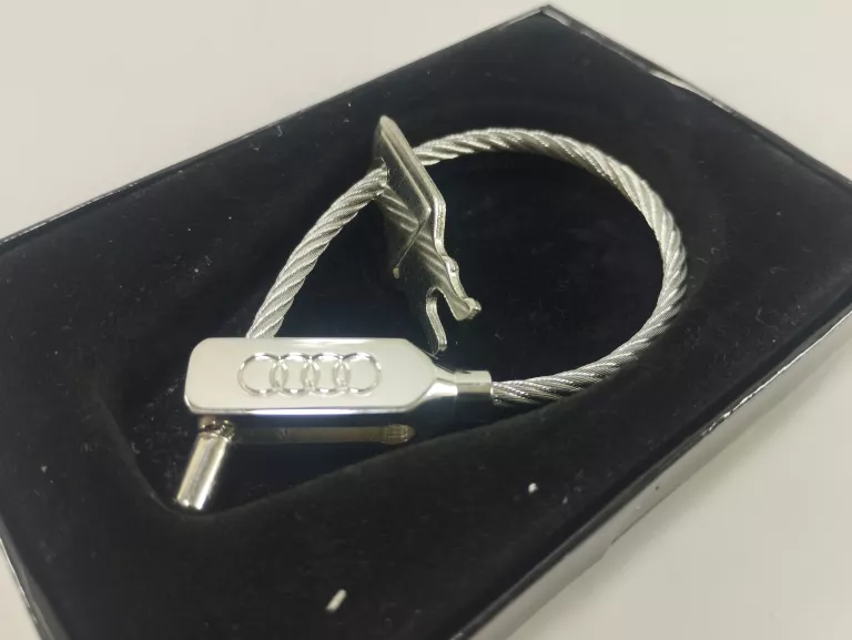 brelok-audi-stan-uzywany