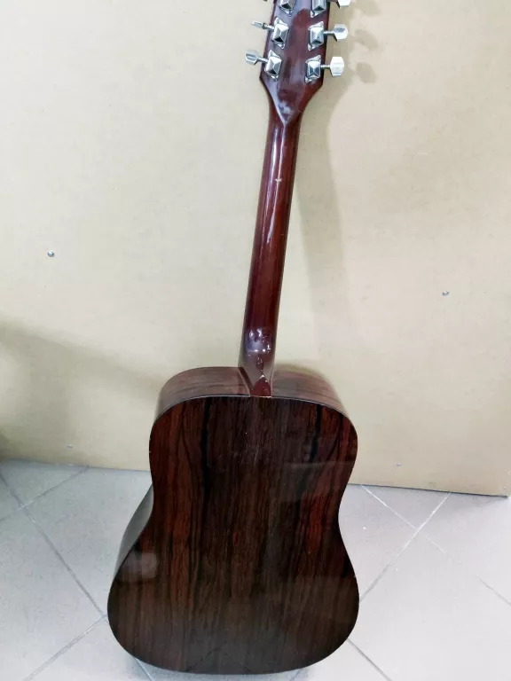 GITARA MARITA AG-75 USZKODZONA TRZESZCZY