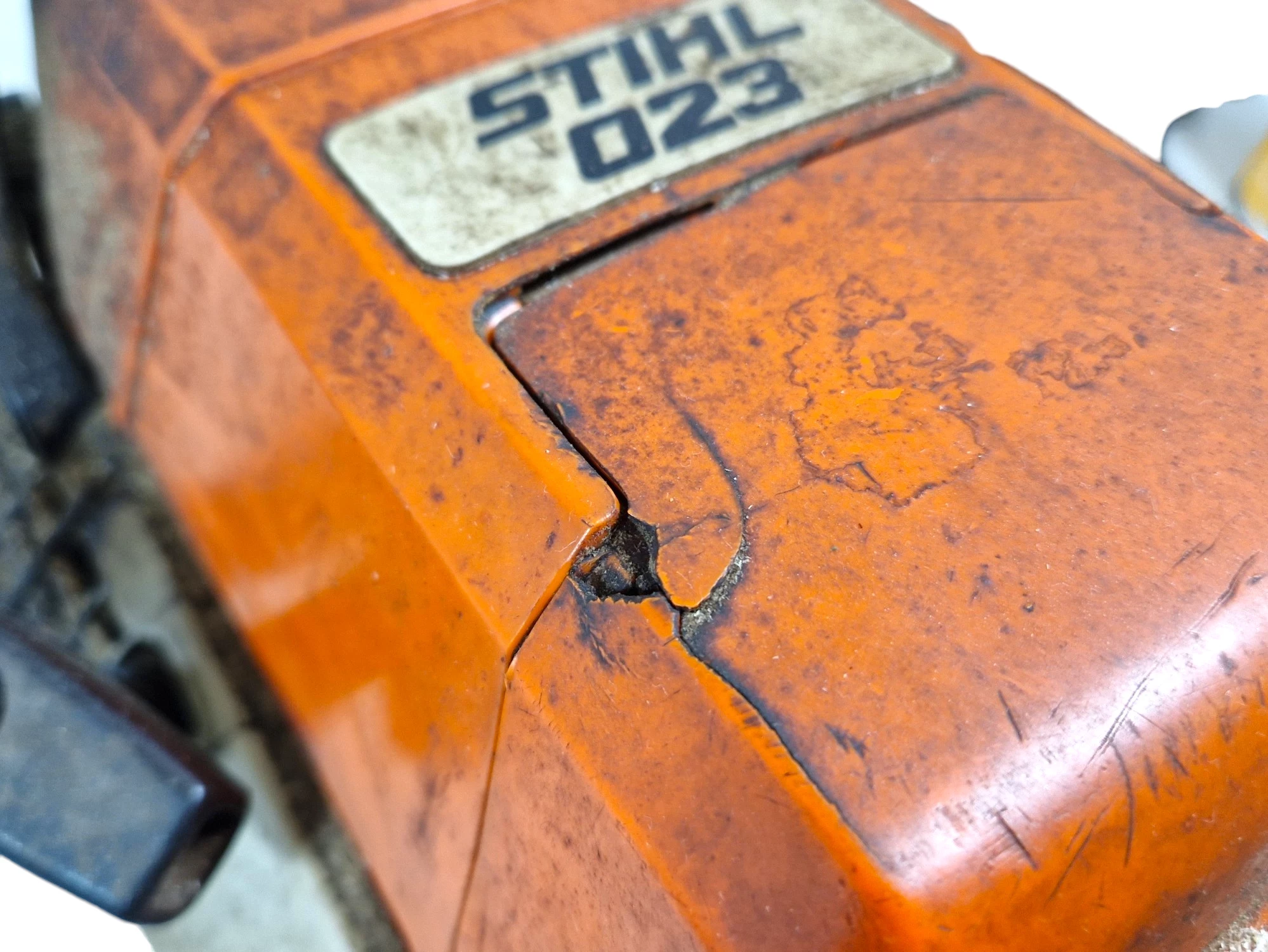 pila-spalinowa-stihl-023-zasilanie-spalinowe