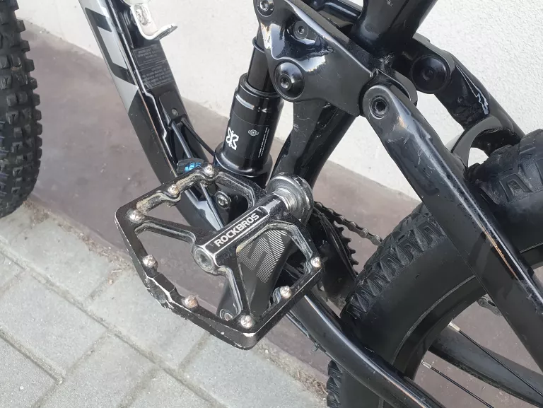 ROWER NORCO FLUID FS 3 2020 ROZMIAR M; 27.5" X-FUSION/SRAM