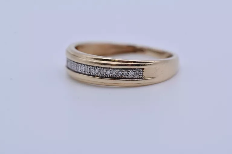 APART ELEGANCKI PIERŚCIONEK Z 20 DIAMENTAMI 0,06 CT VS/H ZŁOTO PR 585