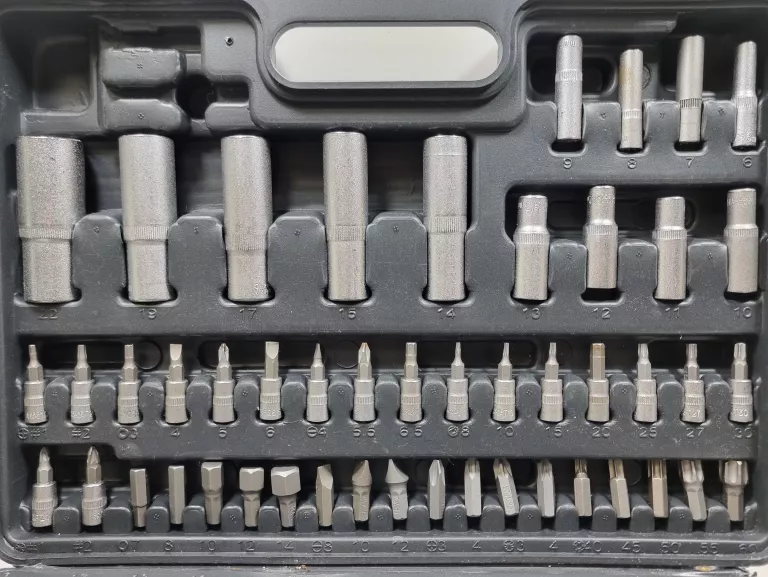 zestaw-klucze-nasadowe-108-szt-mastiff-marka-schmith