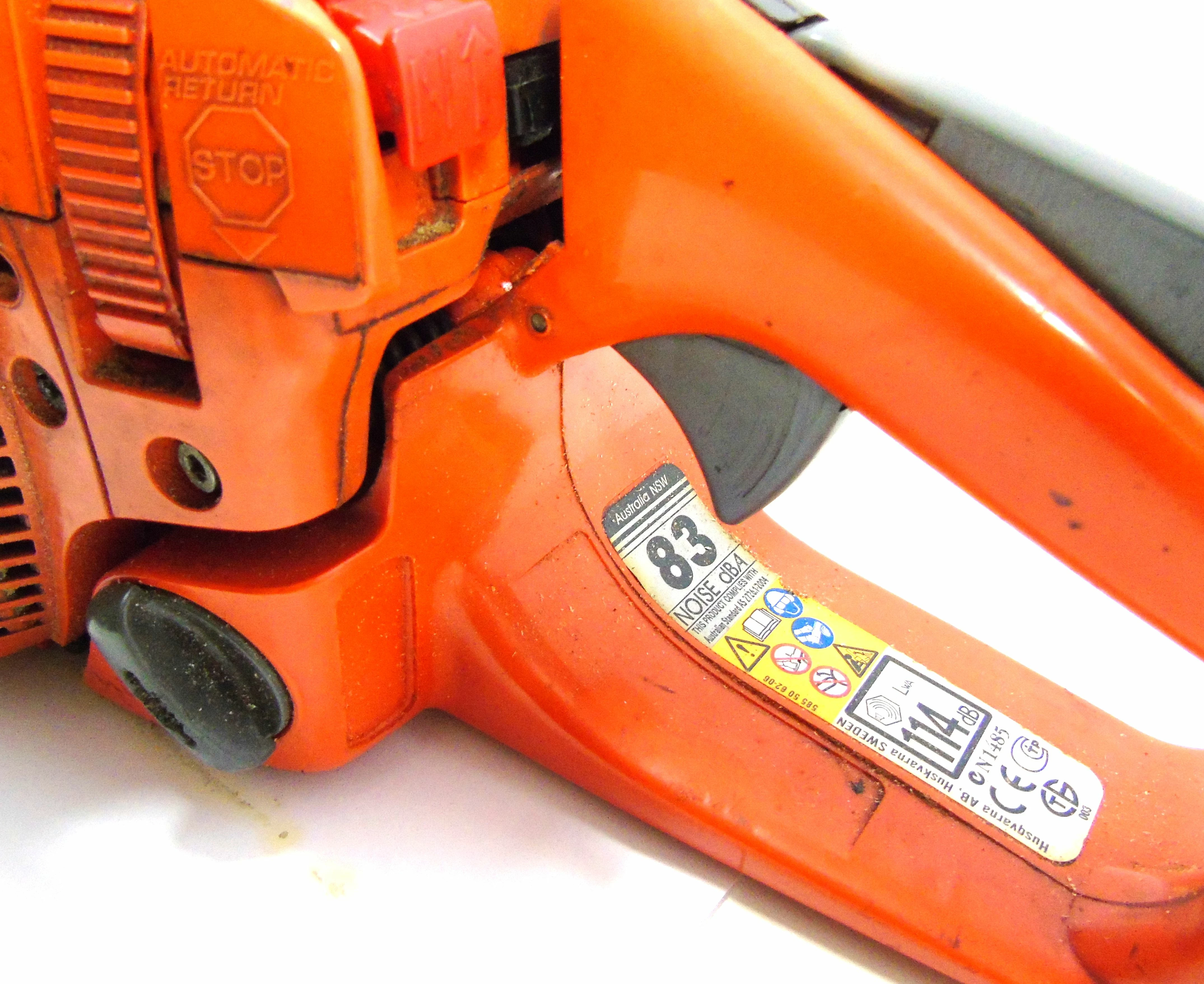 pila-spalinowa-husqvarna-135-zasilanie-spalinowe