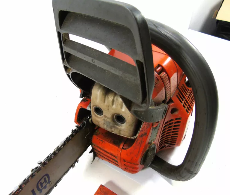 pila-spalinowa-husqvarna-135-marka-husqvarna