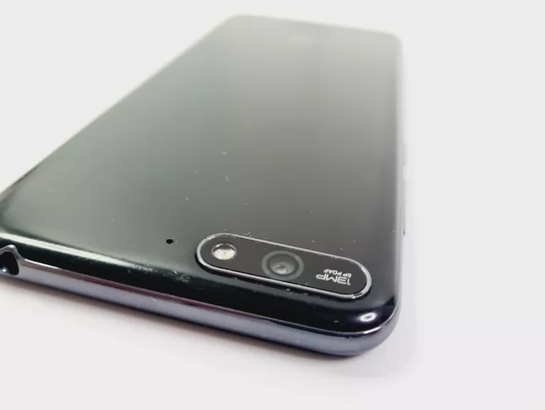 TELEFON HUAWEI Y6 2018 2/16 GB