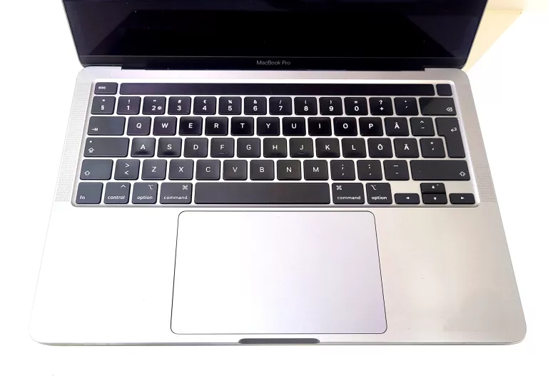 LAPTOP APPLE MACBOOK PRO 13 A2251