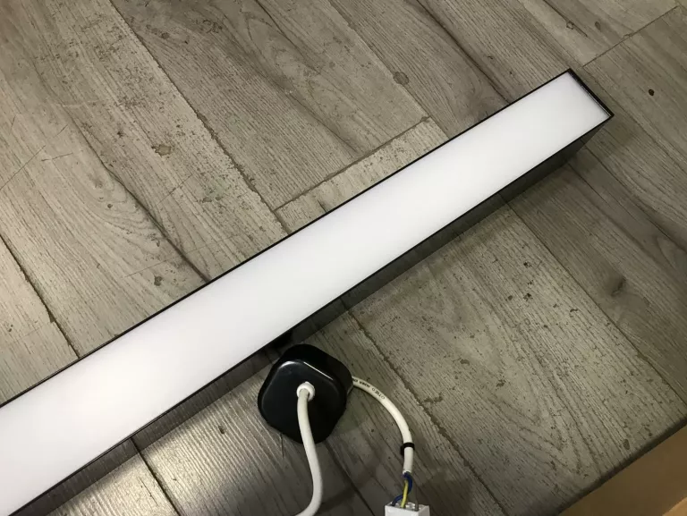 LAMPA PHILIPS PLAINVIEW LED SP140P