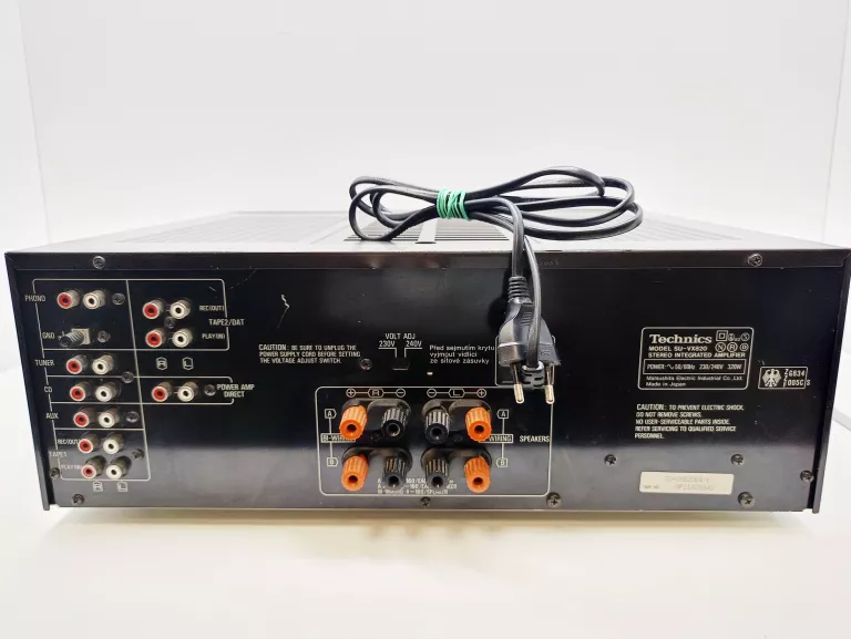 AMPLITUNER TECHNICS SU-VX820