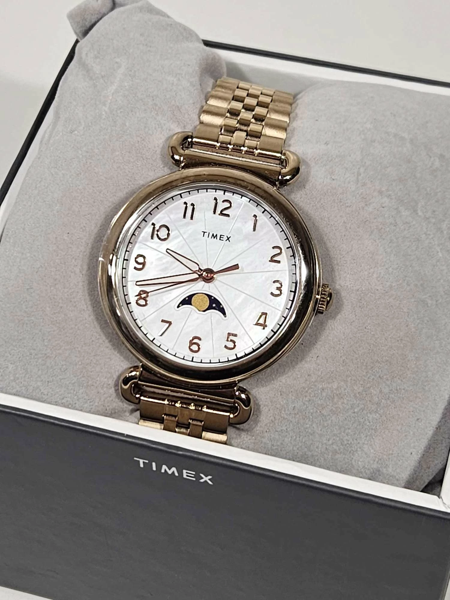 timex-tw2t89400-z-pudelkiem-stan-uzywany