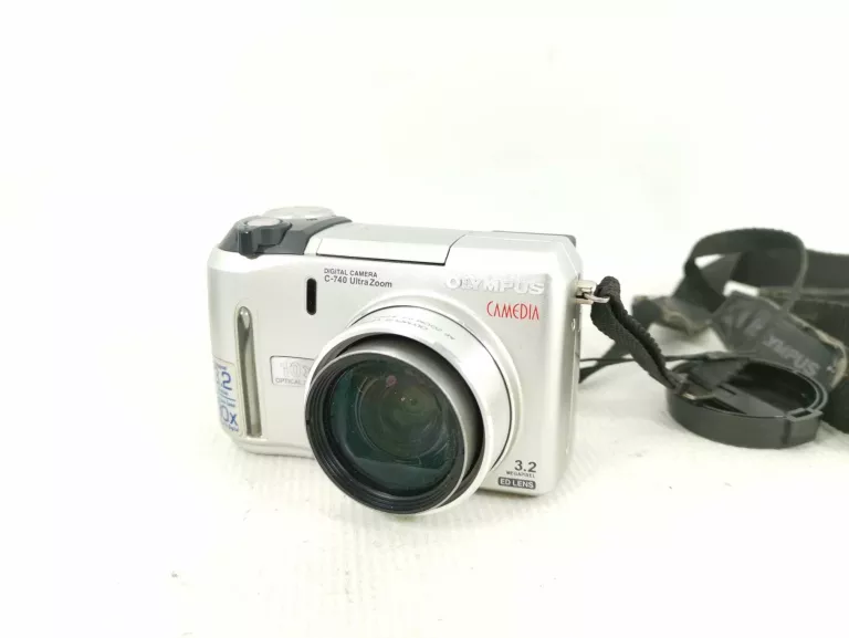 APARAT OLYMPUS C-740 ULTRA ZOOM
