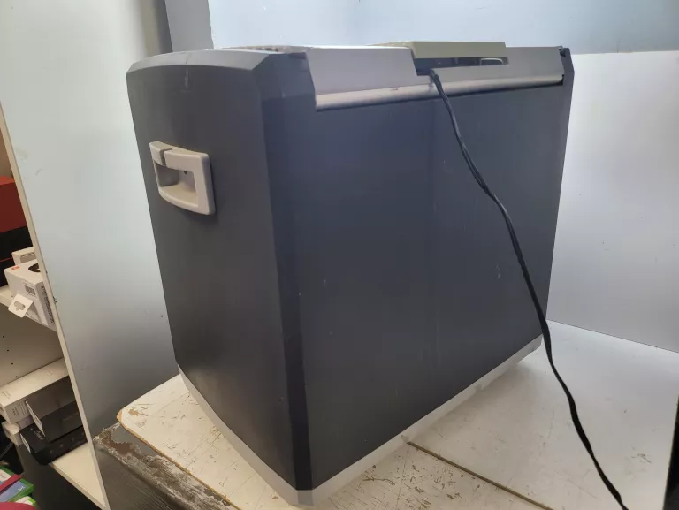 lodowka-turystyczna-norauto-28l-kod-producenta-no-0455