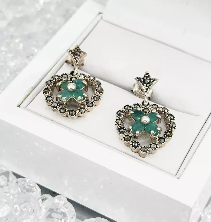 dostojne-srebrne-kolczyki-z-zielonym-oczkiem-697g-gajowa-70-wroclaw